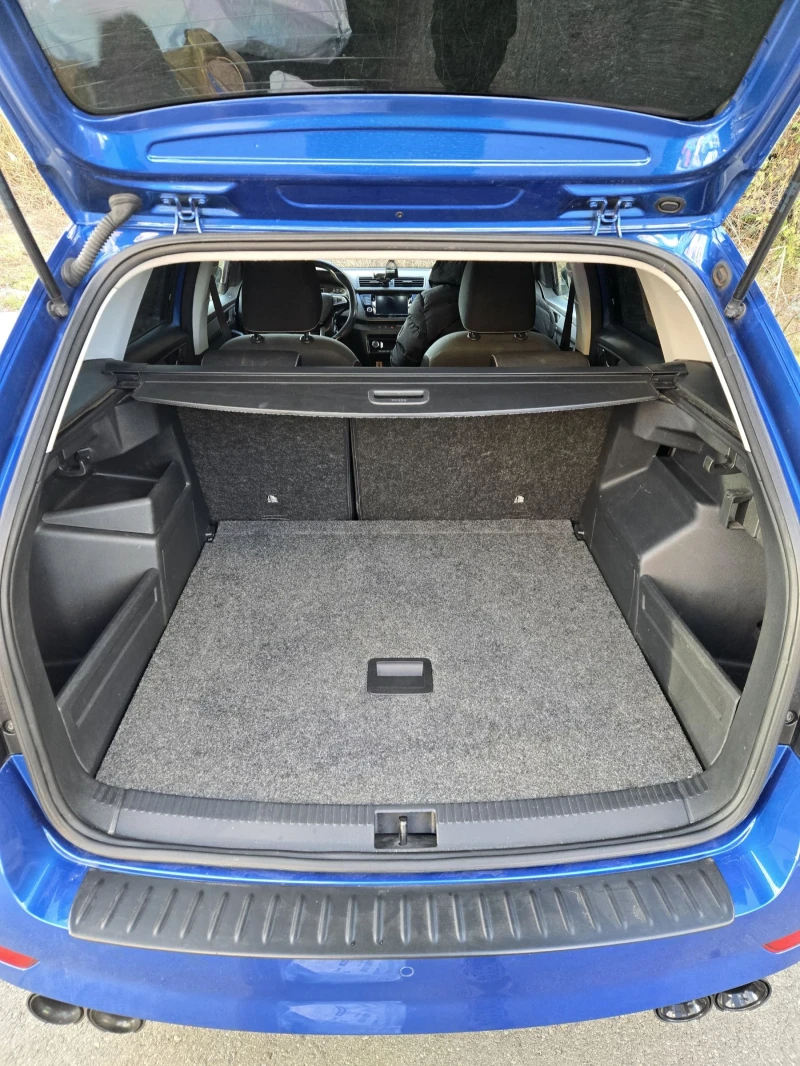 Skoda Fabia 1.0 75kc, снимка 7 - Автомобили и джипове - 52945852