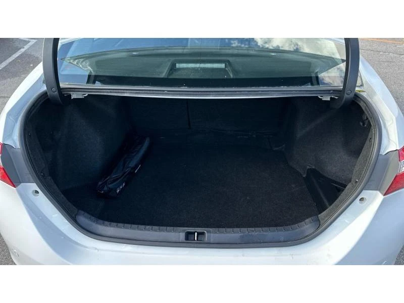 Toyota Corolla SDN 1.6 LUNA - изображение 10