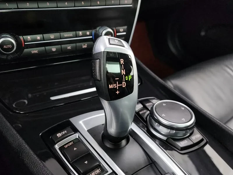 BMW 520 5 Series Gt (F07) Gt Ed Edition, снимка 9 - Автомобили и джипове - 54959129
