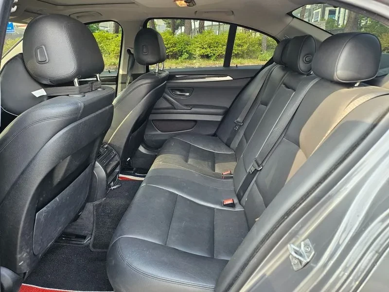 BMW 528 I M Aerodynamics, снимка 9 - Автомобили и джипове - 55146038