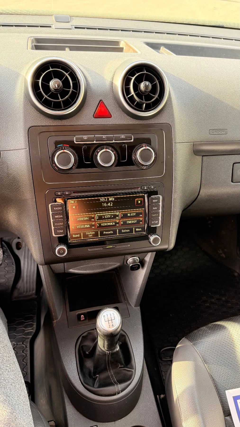 VW Caddy 1.6 TDI | Mobile.bg — изображение 7