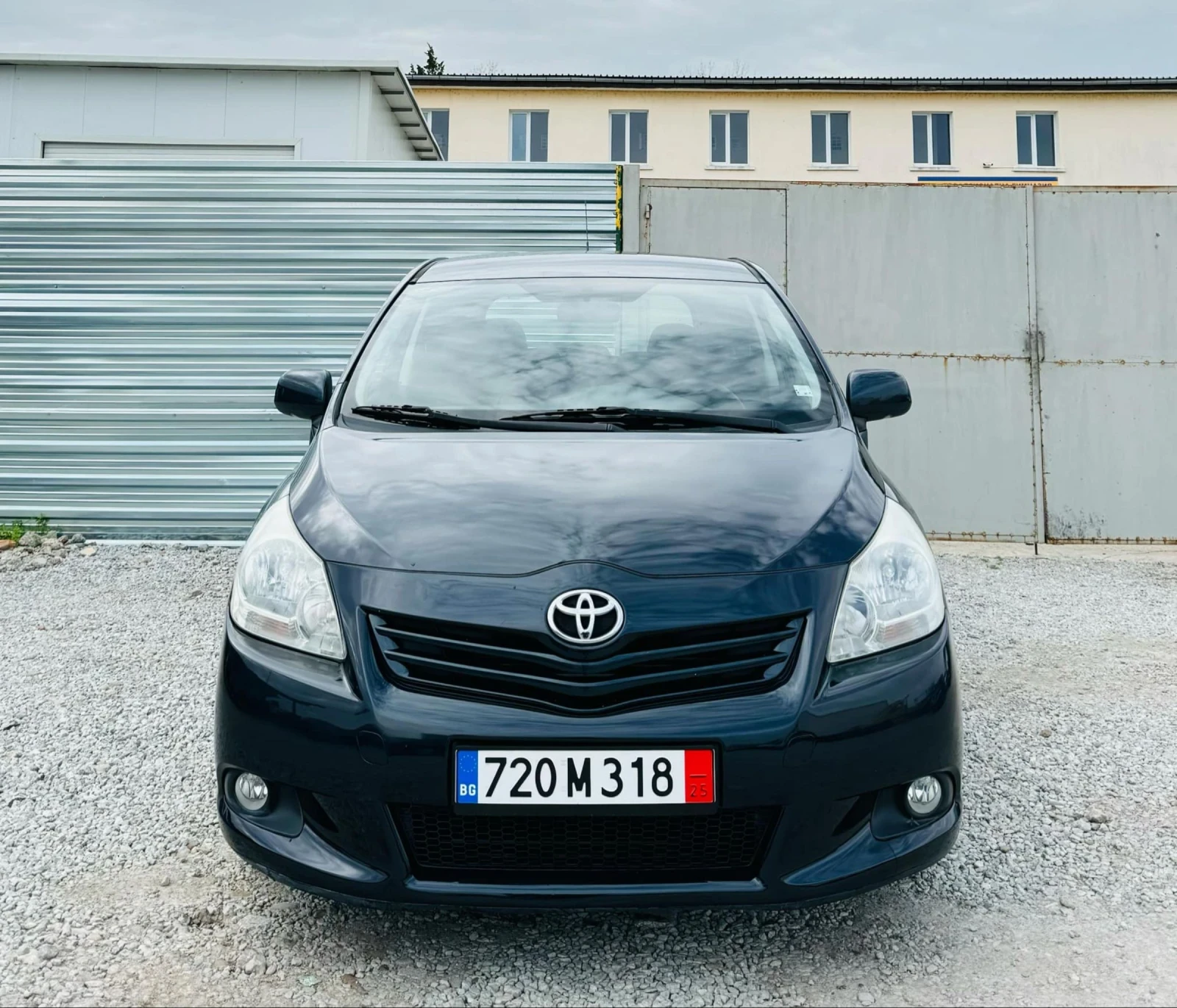 Toyota Verso 2000 D4D* 7 МЕСТА  - изображение 2