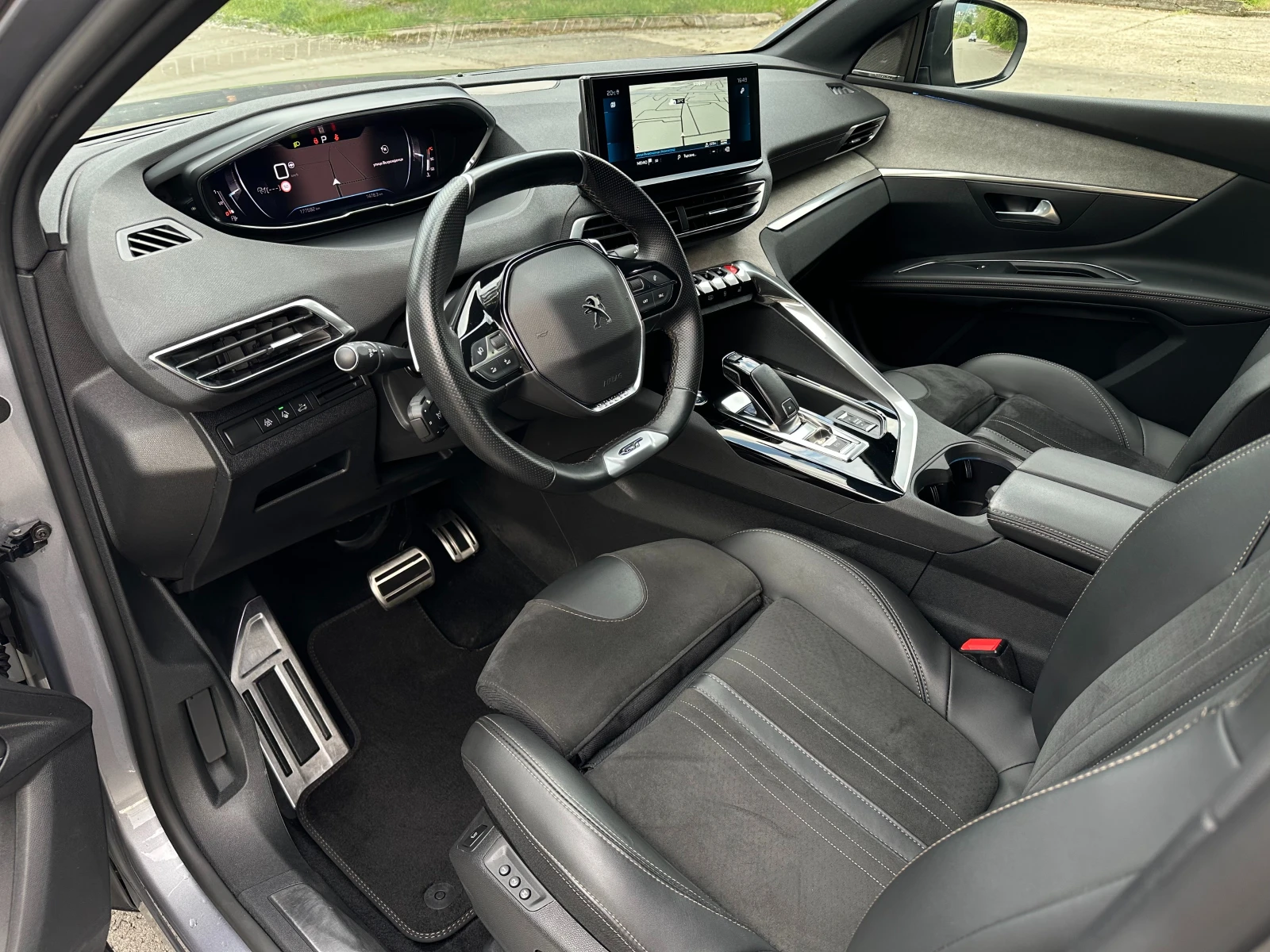 Peugeot 5008 2.0blueHDI 180к.с EAT8 GT LINE FACE 7-МЕСТЕН С ДДС - изображение 8