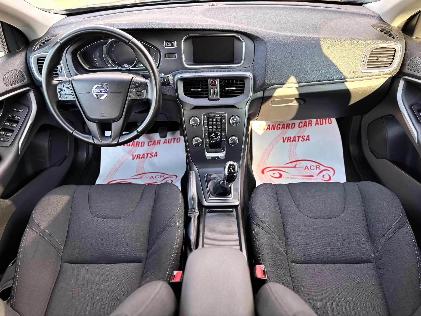 Volvo V40  - изображение 8