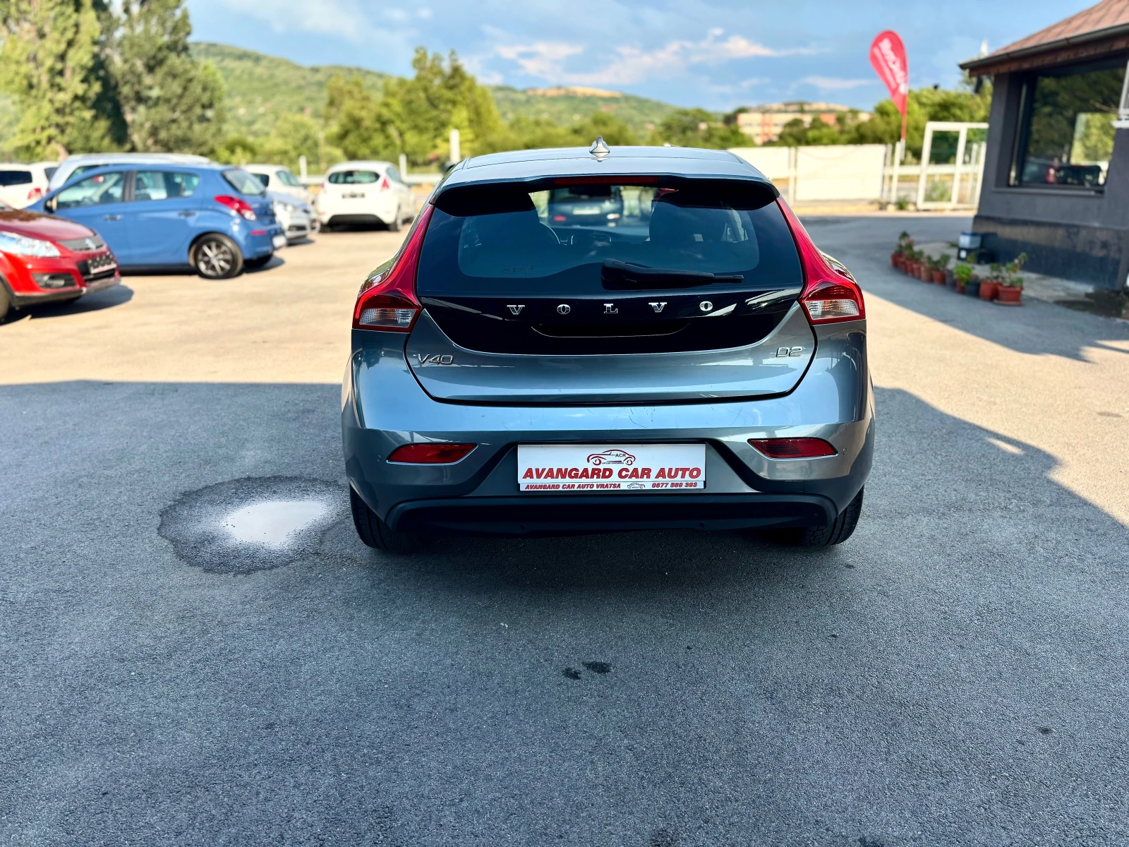 Volvo V40  - изображение 6