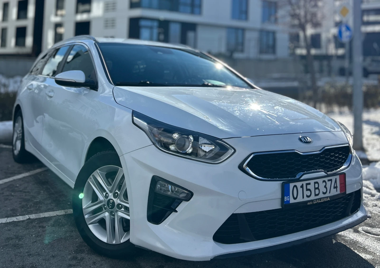 Kia Ceed 1.6CRDi* FULL LED* ���� ���� | Mobile.bg � ����������� 1