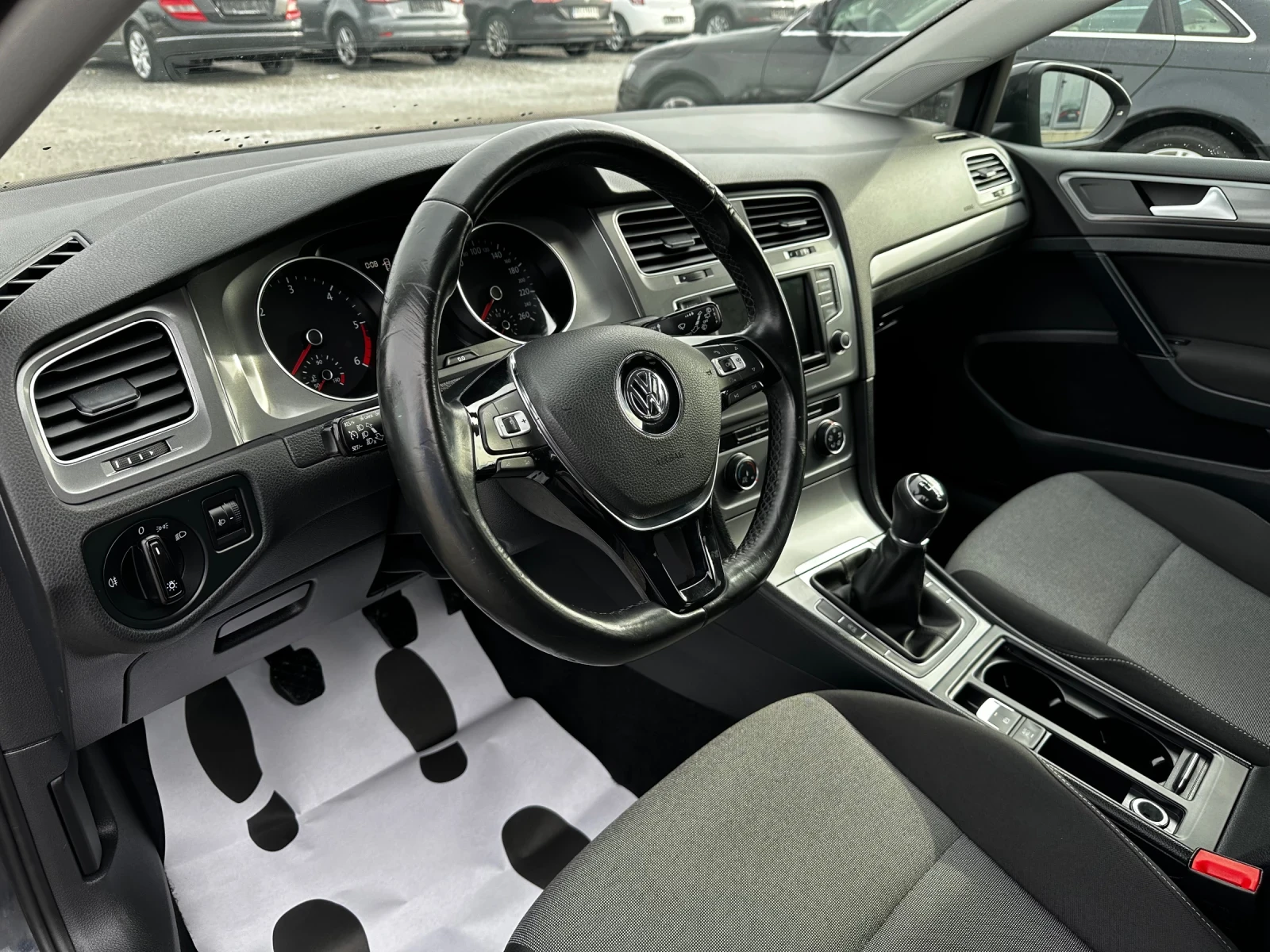 VW Golf 1.6TDI-���� 6-������ ������-NEW-TOP | Mobile.bg � ����������� 8