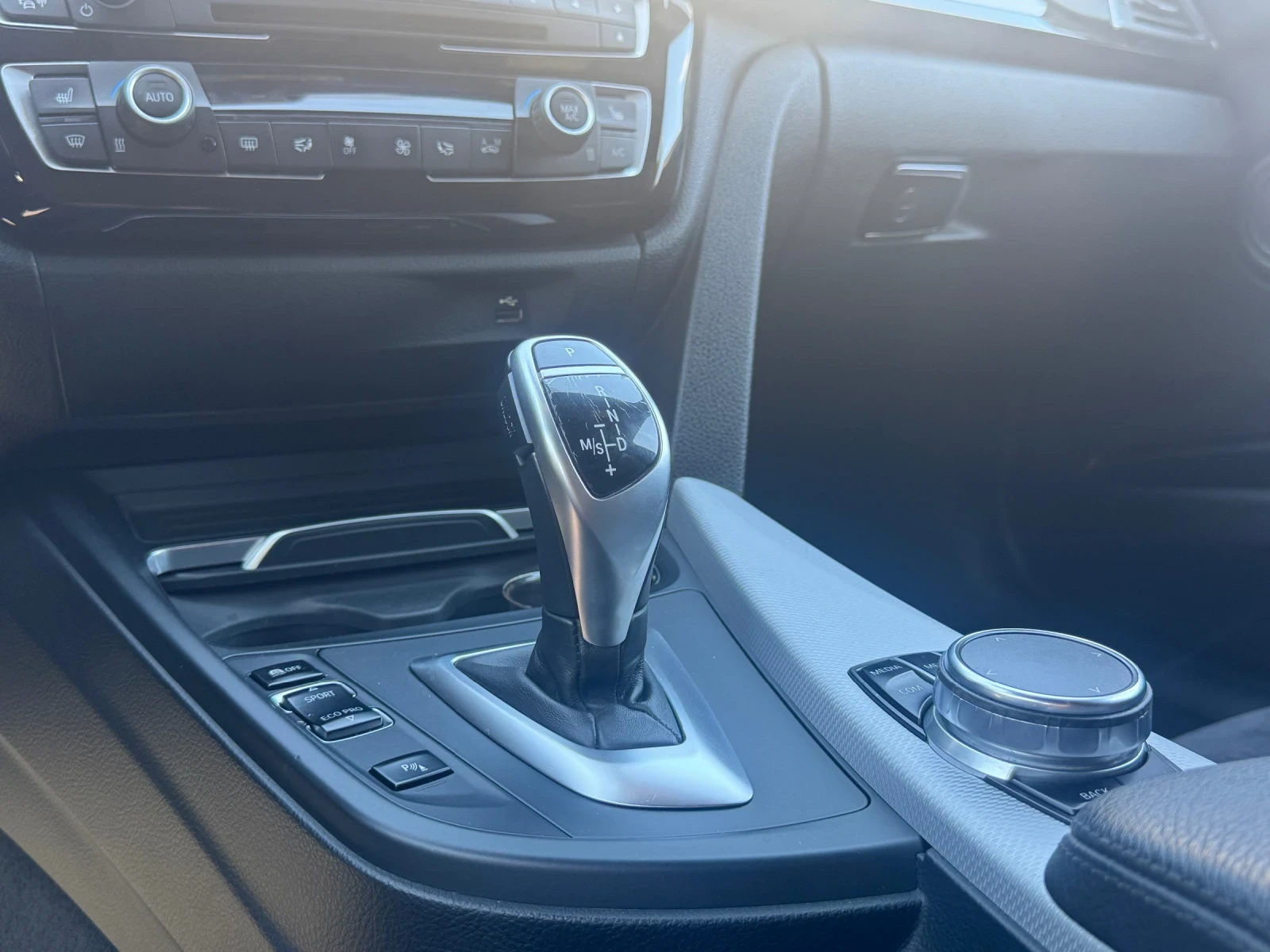 BMW 335 LCI Xdrive - изображение 7