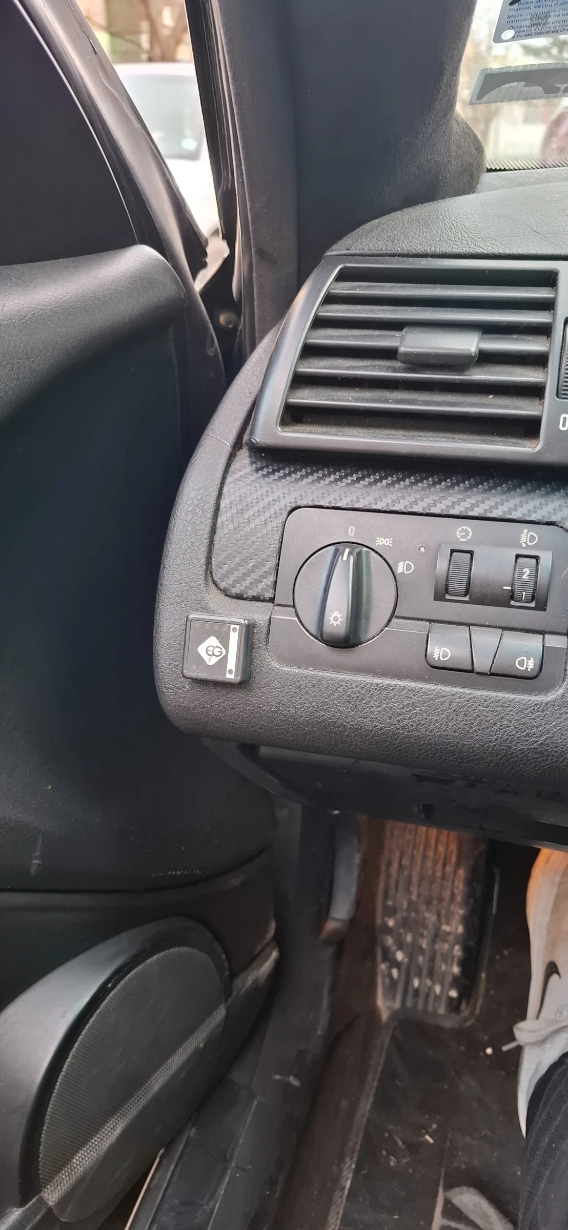 BMW 320 320 ci lpg, снимка 9 - Автомобили и джипове - 53757848