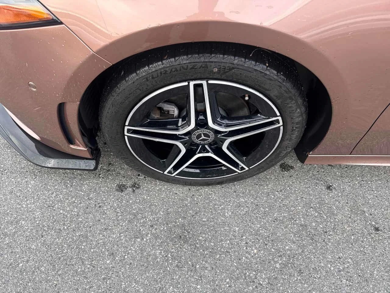 Mercedes-Benz A 220 * 4MATIC * AMG PACK* ДИСТРОНИК* ПАНОРАМА* AMBIENT*, снимка 6 - Автомобили и джипове - 54144736