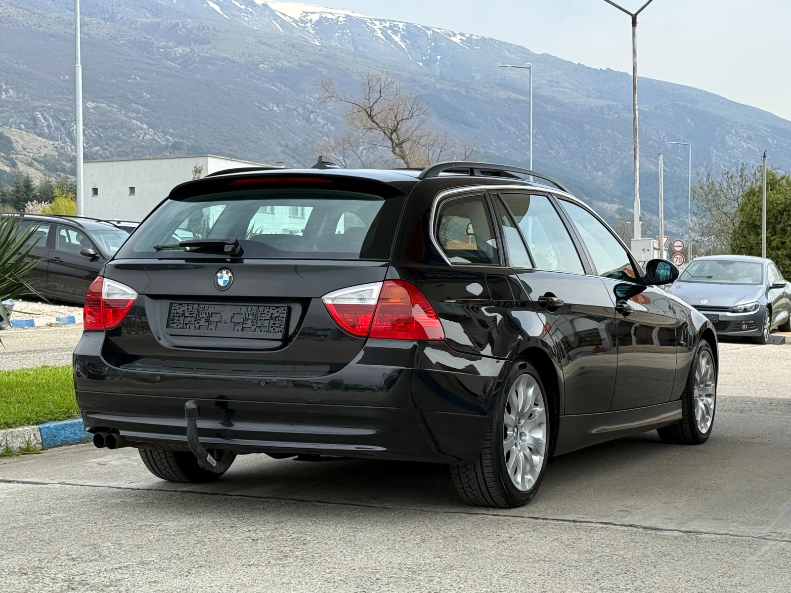 BMW 325 Pano/Hi-Fi/Задно, снимка 6 - Автомобили и джипове - 54189887