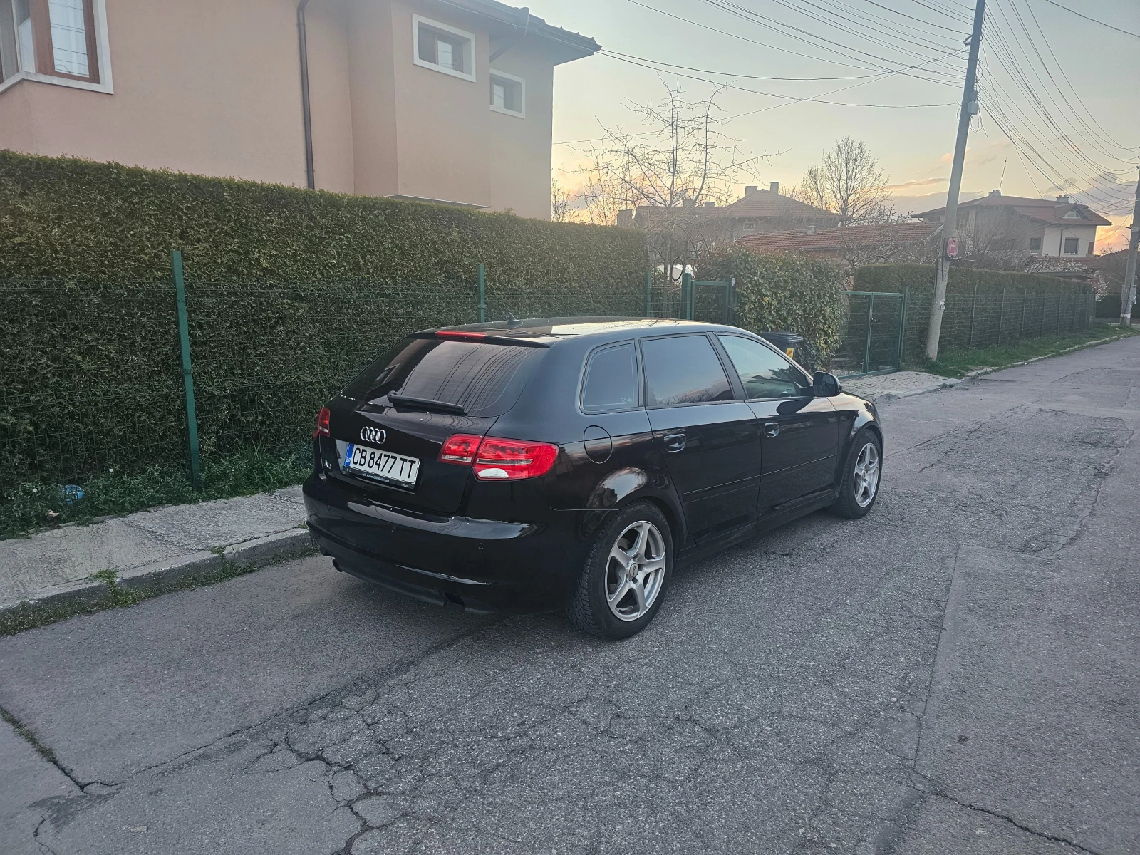 Audi A3 1.6-Газ-инж-Гаражно, снимка 8 - Автомобили и джипове - 54225462