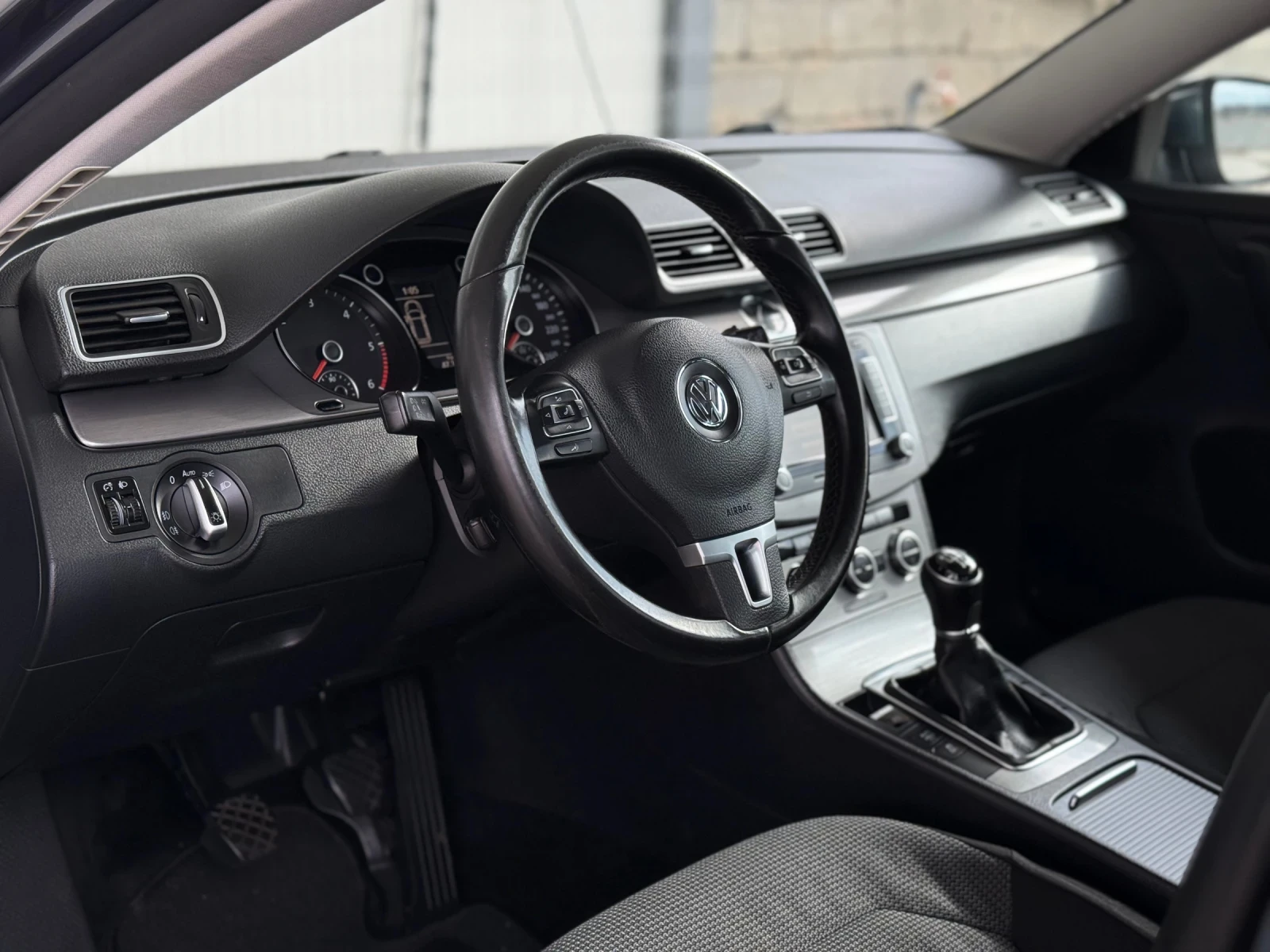VW Passat 2.0TDI= 170HP= ГАРАНЦИЯ= ЛИЗИНГ= CLIMATRONIC, снимка 7 - Автомобили и джипове - 54651729