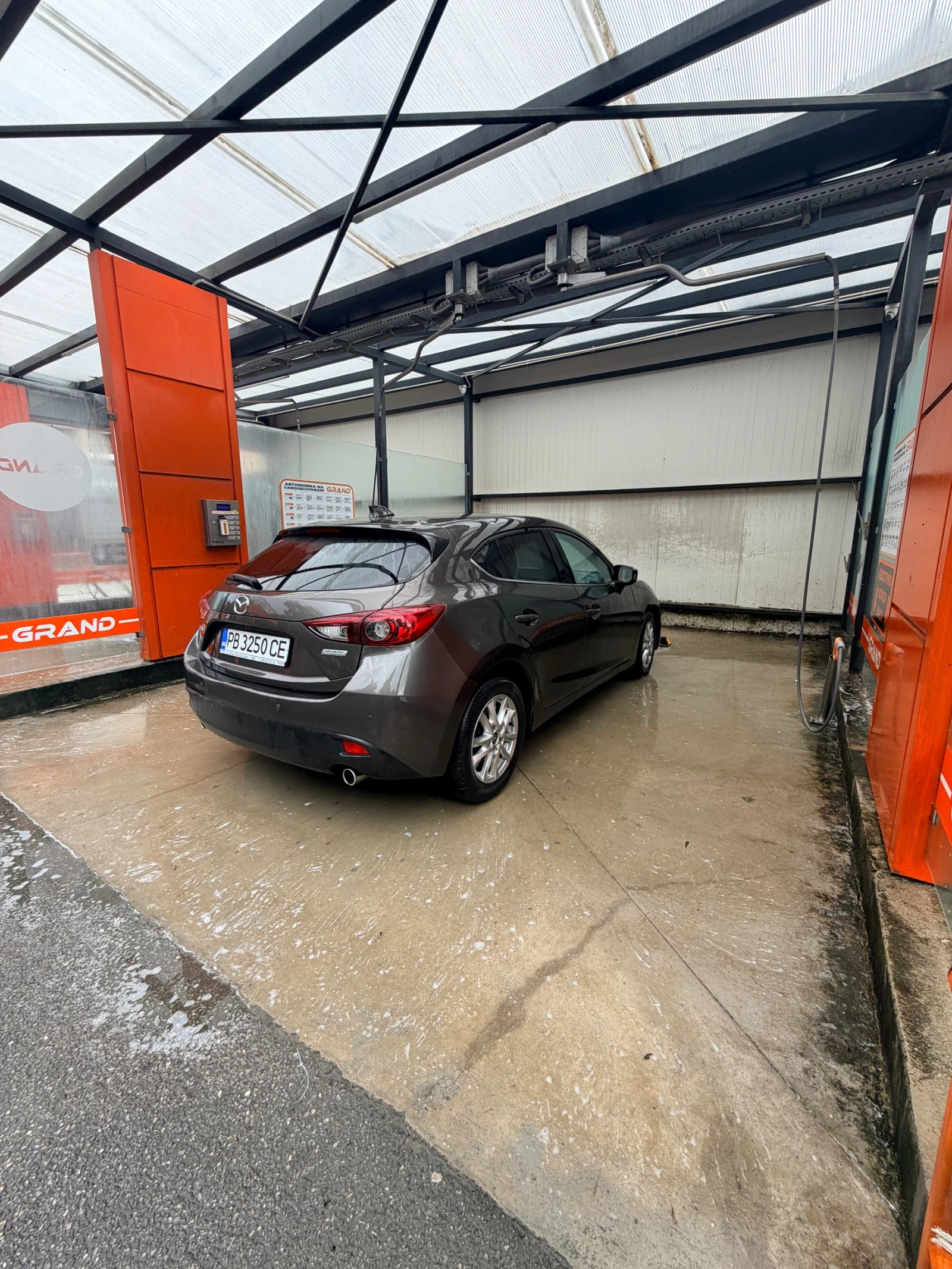 Mazda 3, снимка 4 - Автомобили и джипове - 54886328