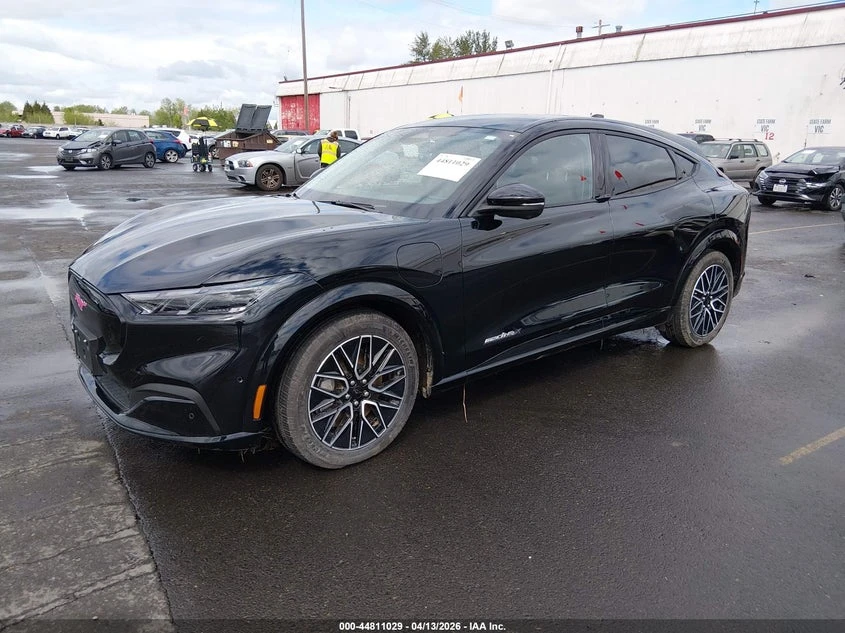 Ford Mustang Mach-E Premium, снимка 2 - Автомобили и джипове - 54891684