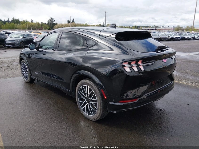 Ford Mustang Mach-E Premium, снимка 3 - Автомобили и джипове - 54891684