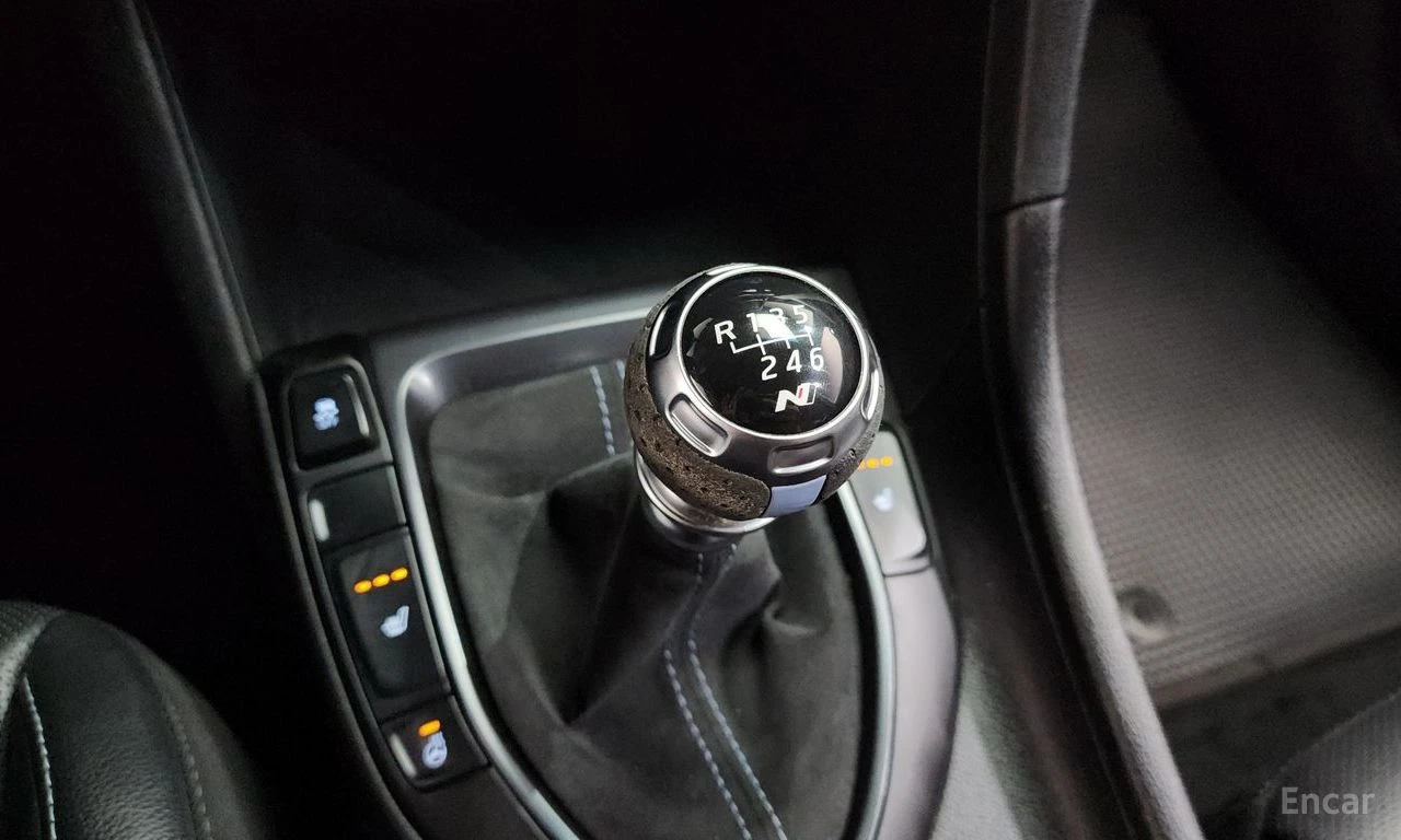 Hyundai Veloster  2.0* N* PERFORMANCE PACKAGE* MULTIMEDIA* JBL, снимка 7 - Автомобили и джипове - 54955370