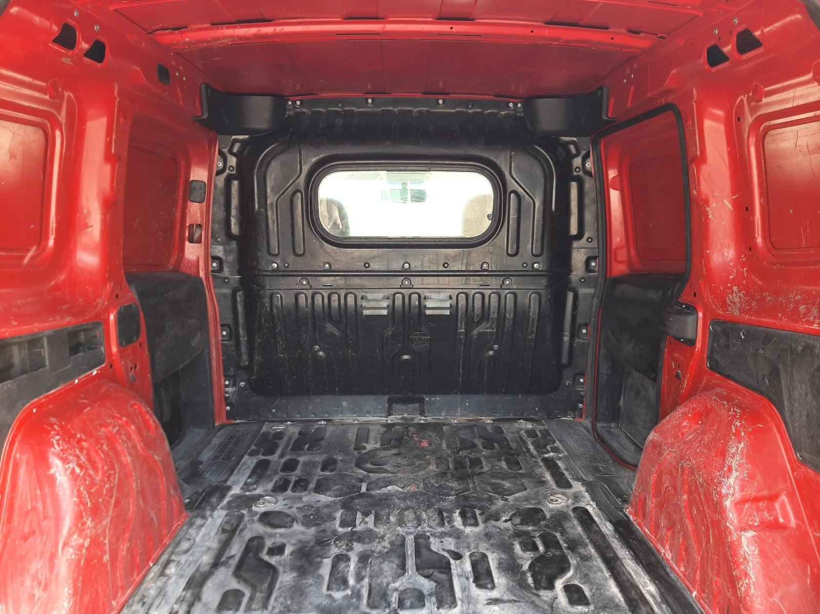 Opel Combo 1.3CDTI, снимка 13 - Автомобили и джипове - 55221416