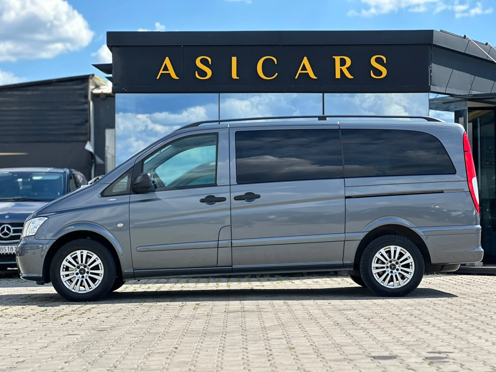 Mercedes-Benz Viano / EURO 5 / FACELIFT / 9 МЕСТА / , снимка 2 - Автомобили и джипове - 55222790