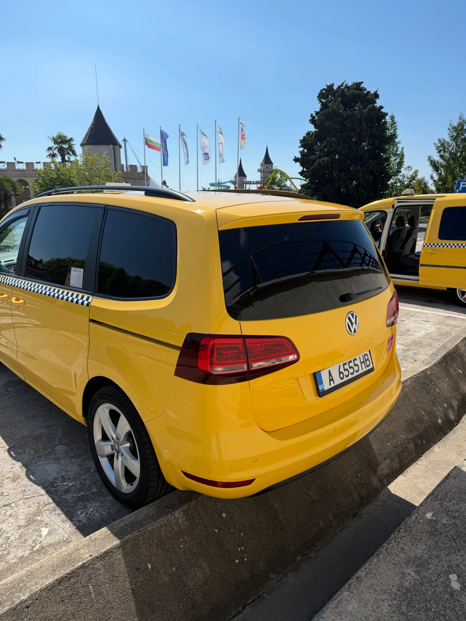 VW Sharan 2.0 tdi dsg, снимка 4 - Автомобили и джипове - 55391684