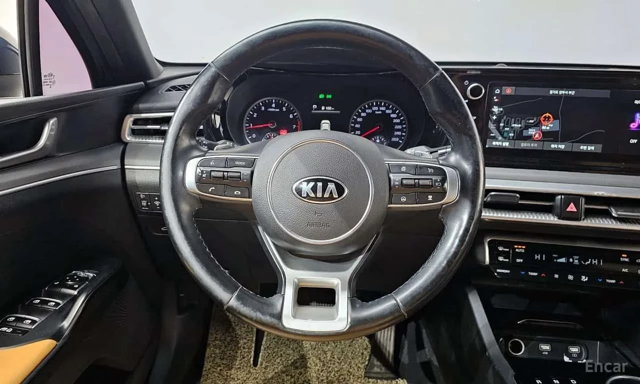 Kia K5 * 2.0 * ЦЕНА ДО БГ, снимка 8 - Автомобили и джипове - 55578047