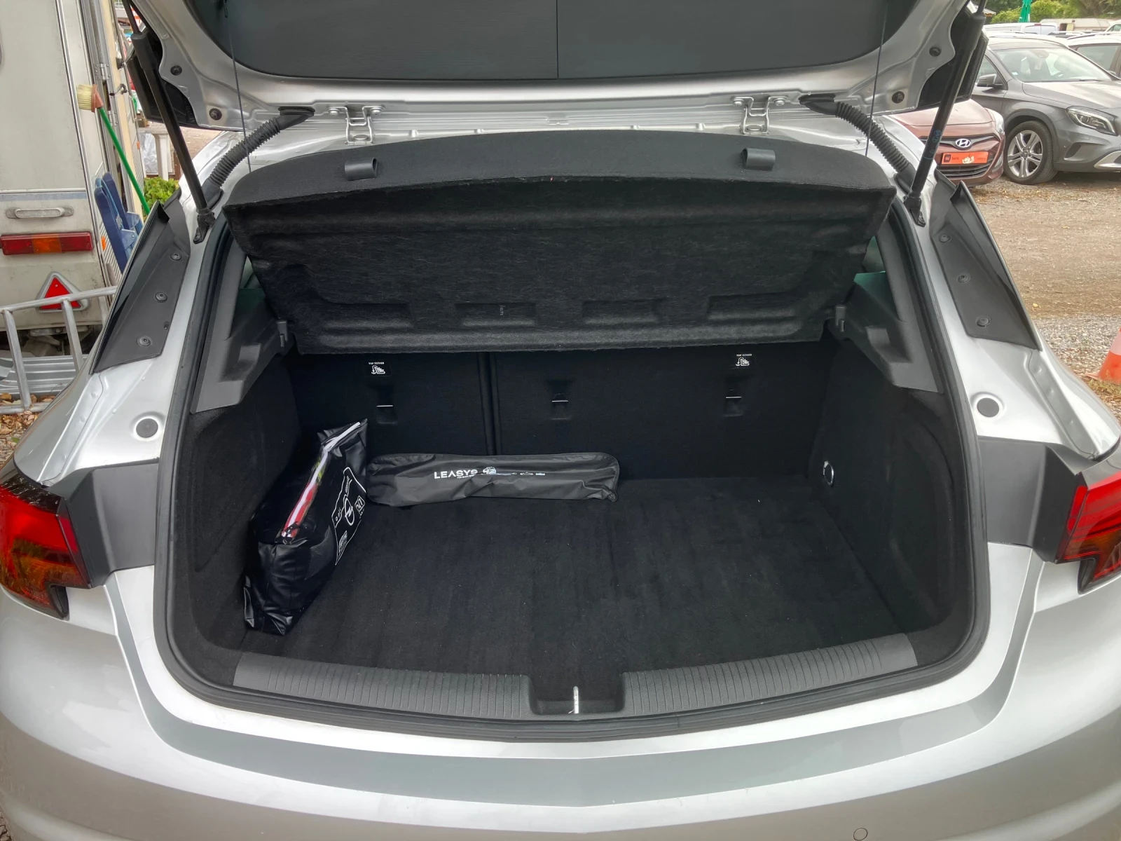 Opel Astra 1.5CDTI, снимка 13 - Автомобили и джипове - 55738523
