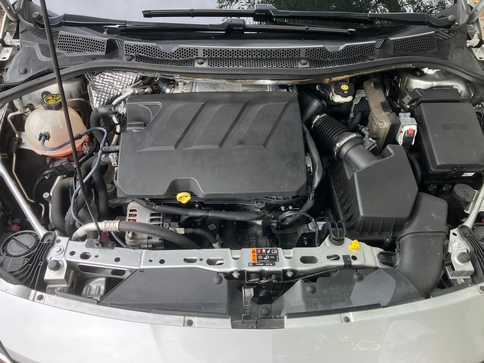 Opel Astra 1.5CDTI, снимка 15 - Автомобили и джипове - 55738523