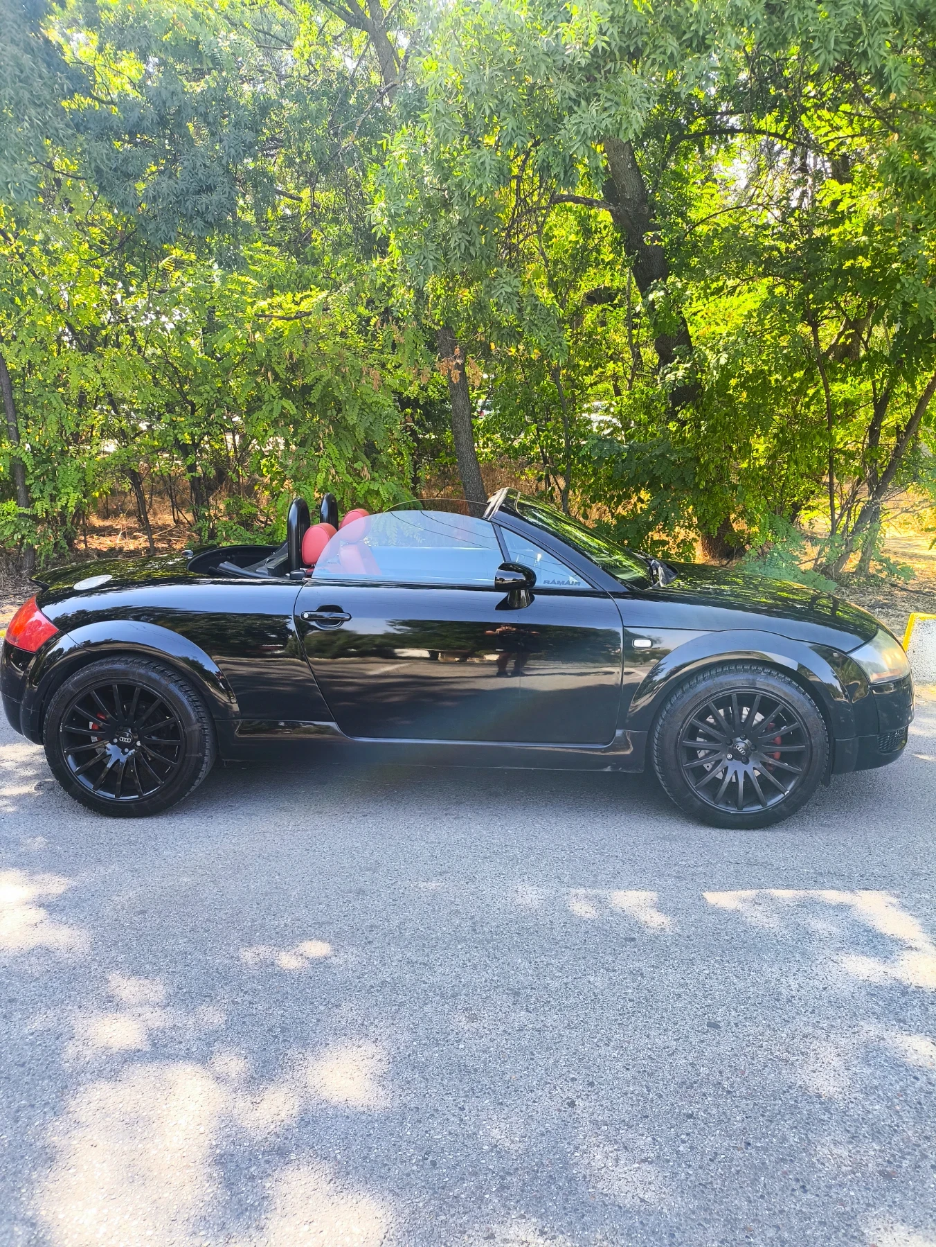 Audi Tt 1.8 turbo, снимка 2 - Автомобили и джипове - 55772282