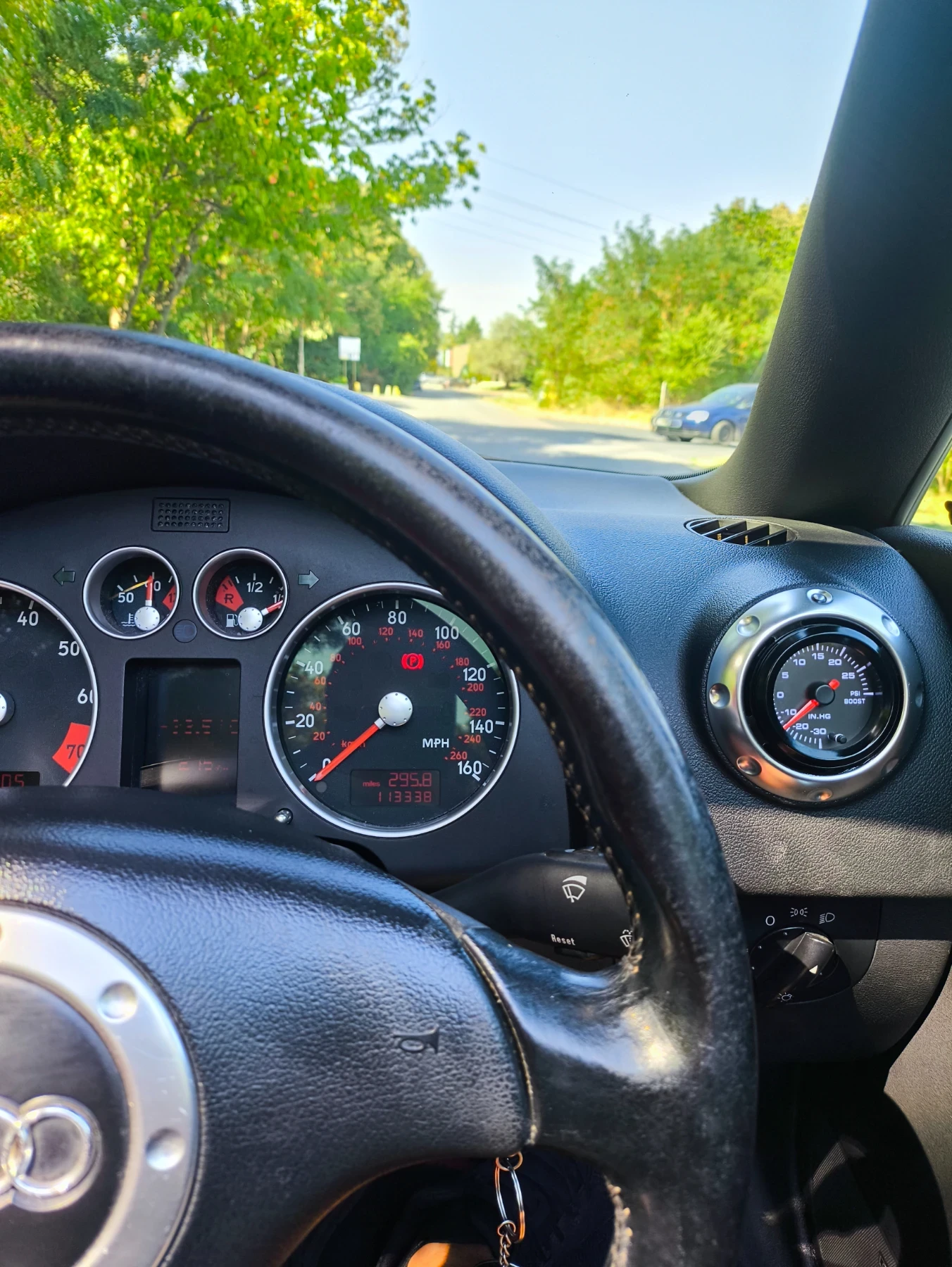Audi Tt 1.8 turbo, снимка 9 - Автомобили и джипове - 55772282