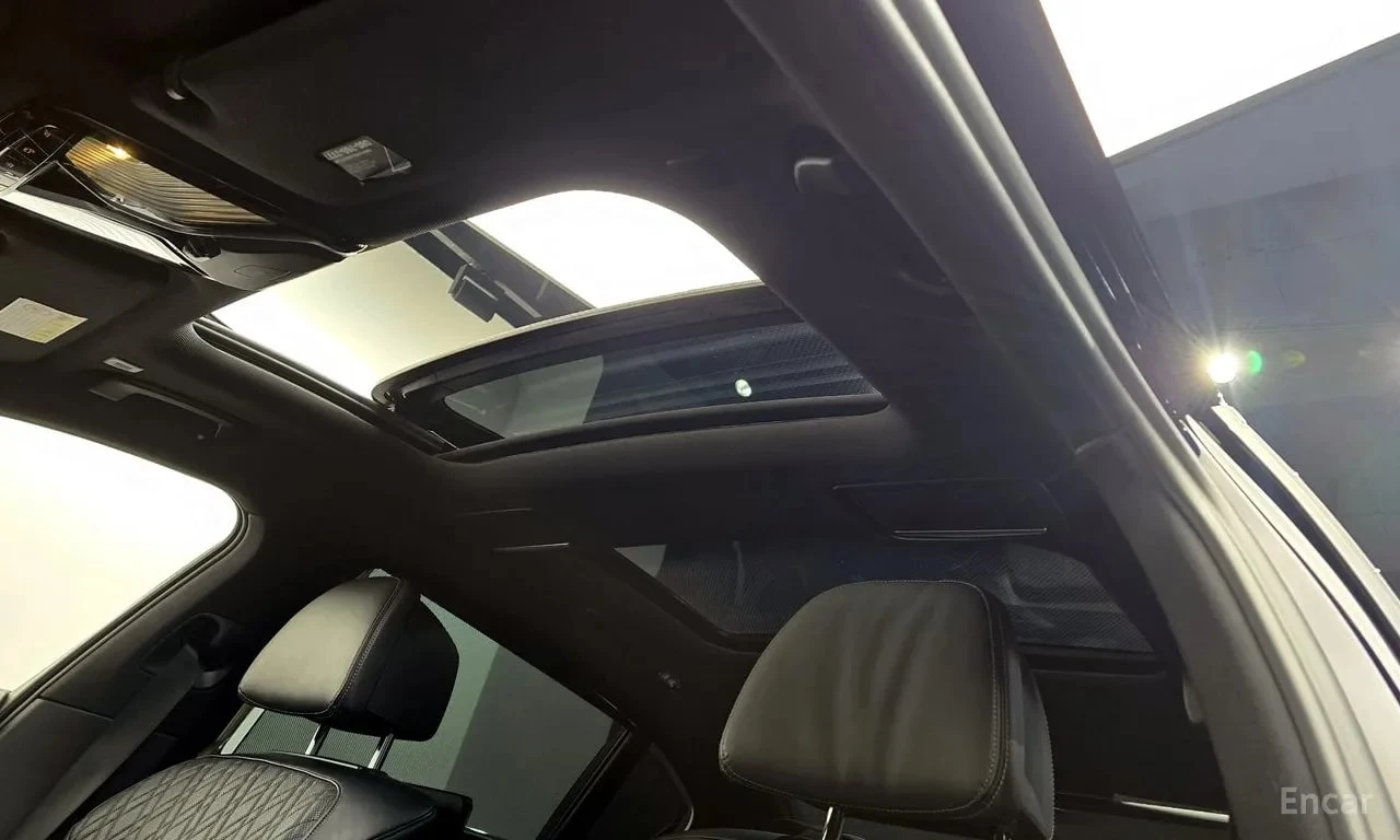 BMW 740 * 740Li xDrive M Sport Package* АВТОКРЕДИТ* , снимка 17 - Автомобили и джипове - 56097368