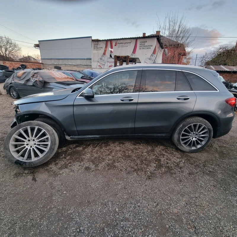 Mercedes-Benz GLC 250 AMG 4 matic , снимка 4 - Автомобили и джипове - 47916884