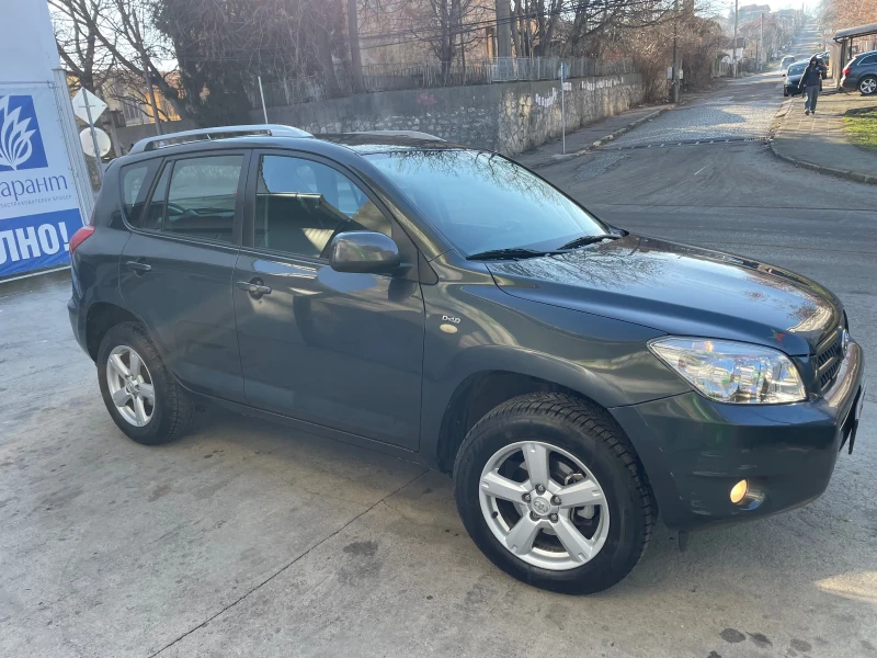 Toyota Rav4, снимка 3 - Автомобили и джипове - 48573169