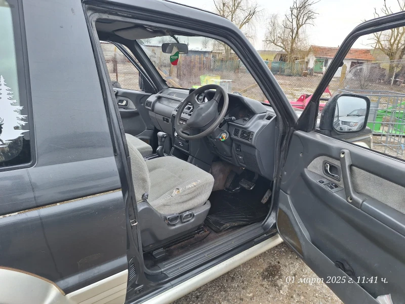 Mitsubishi Pajero, снимка 6 - Автомобили и джипове - 49327927