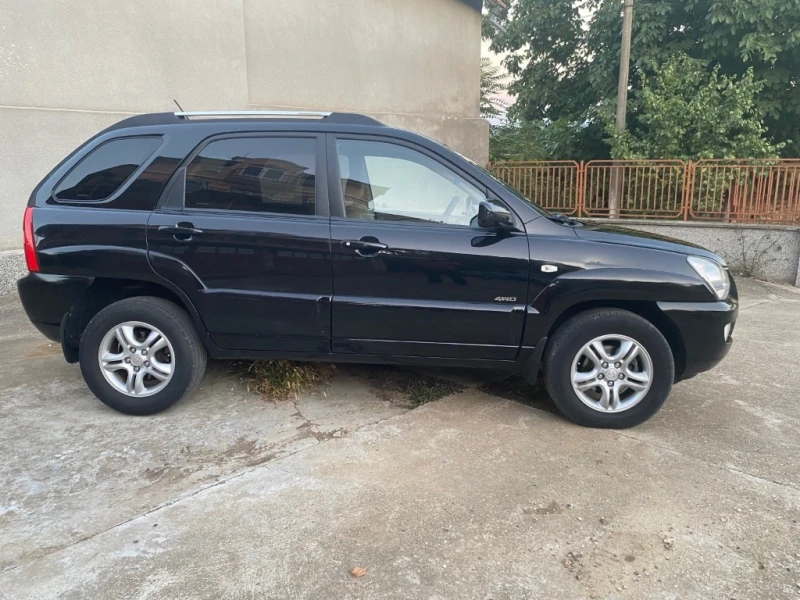 Kia Sportage, снимка 1 - Автомобили и джипове - 49381015