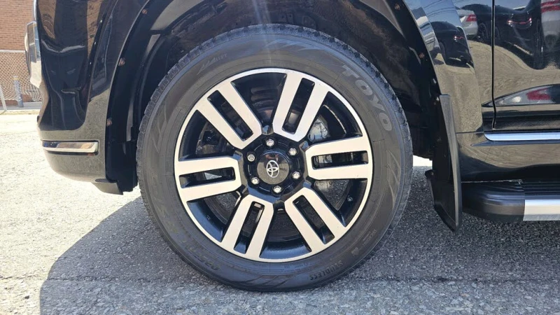 Toyota 4runner LIMITED* 4x4* Кожа* Шибидах* Подгрев, снимка 4 - Автомобили и джипове - 52699500