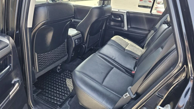 Toyota 4runner LIMITED* 4x4* Кожа* Шибидах* Подгрев, снимка 16 - Автомобили и джипове - 52699500