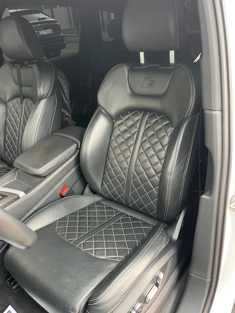 Audi SQ7, снимка 15 - Автомобили и джипове - 53407060