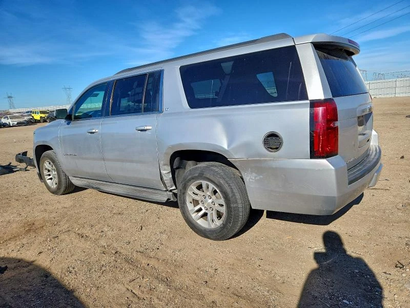 Chevrolet Suburban 5.3L 8 4x4 w/Rear Wheel Drv, снимка 2 - Автомобили и джипове - 53166971