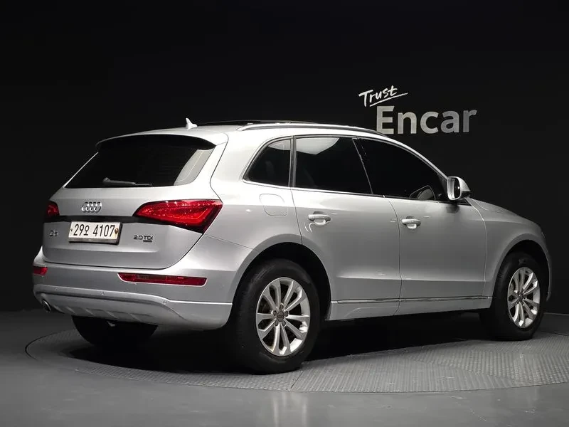 Audi Q5 2.0 TDI Quattro - САМО 30% АВАНС, снимка 2 - Автомобили и джипове - 56007916