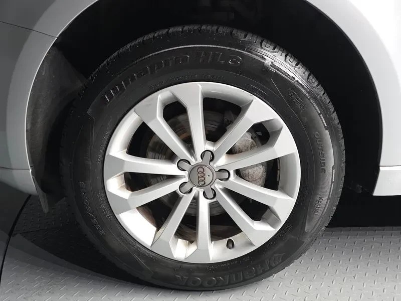 Audi Q5 2.0 TDI Quattro - САМО 30% АВАНС, снимка 5 - Автомобили и джипове - 56007916