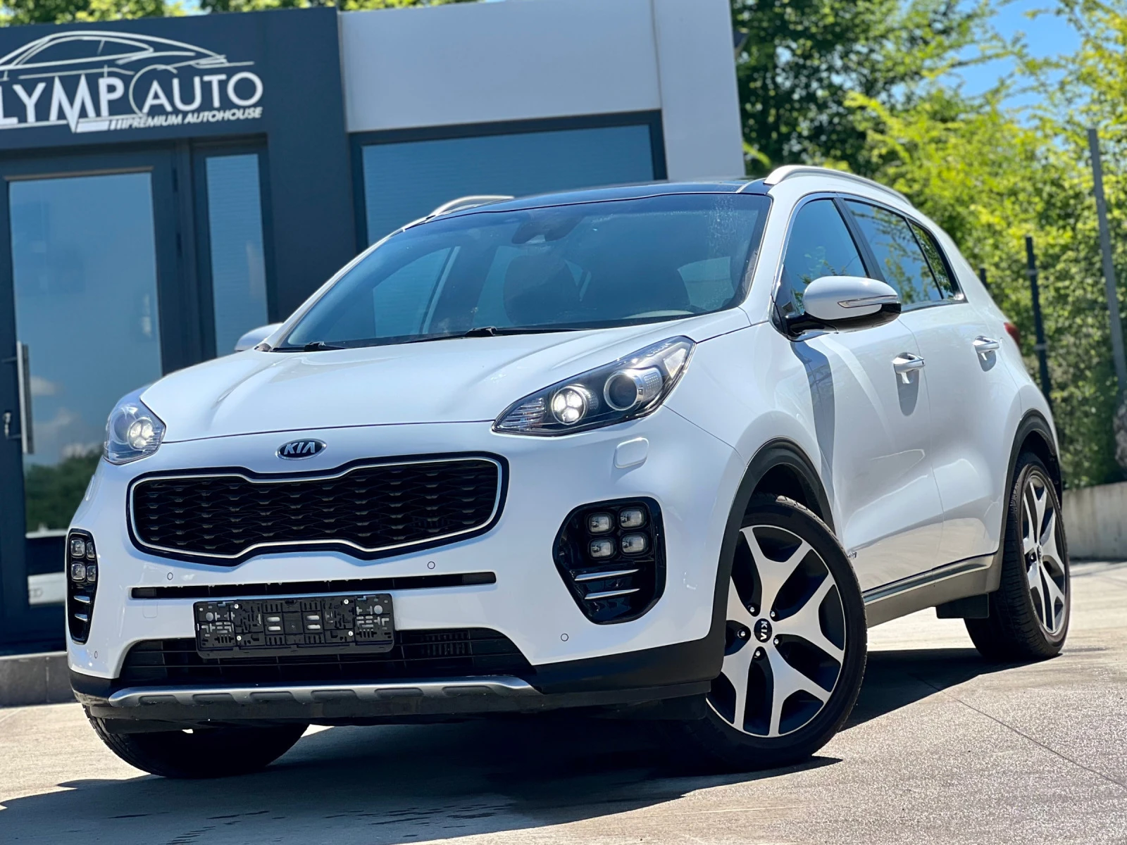 Kia Sportage * GT-LINE* 1.6T-4X4* ПАНОРАМА* СЕРВИЗНА КНИЖКА*  - изображение 3