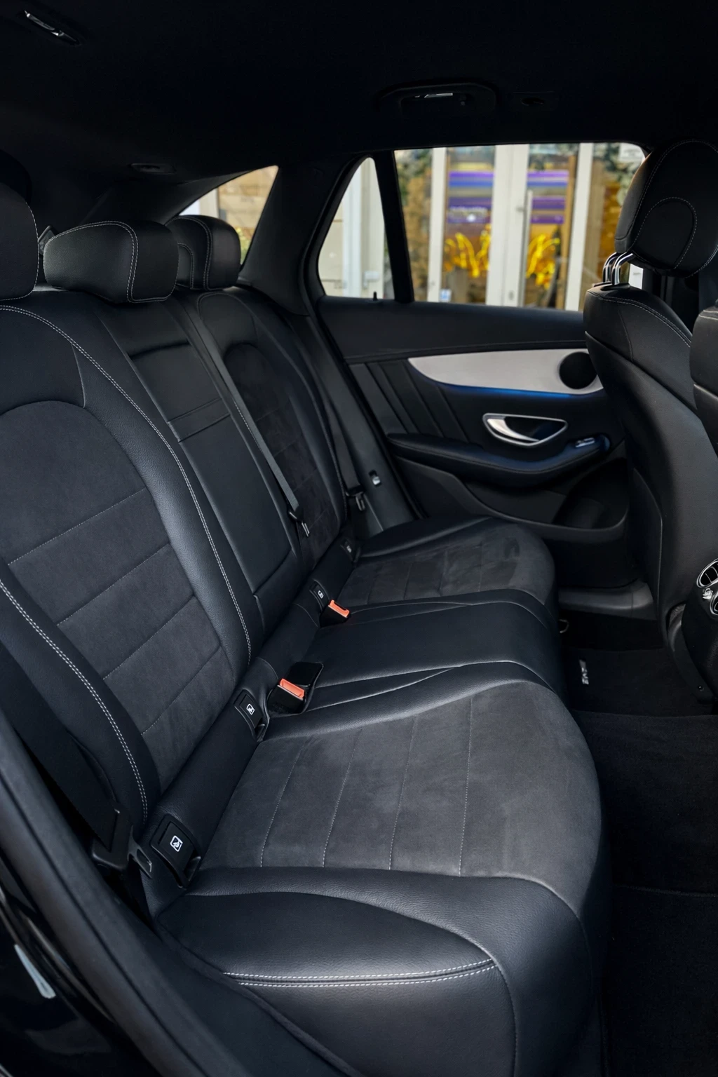 Mercedes-Benz GLC 250 AMG::360::ОБСЛУЖЕНА::ПЪЛНА ИСТОРИЯ МЕРЦЕДЕС::, снимка 11 - Автомобили и джипове - 53918809