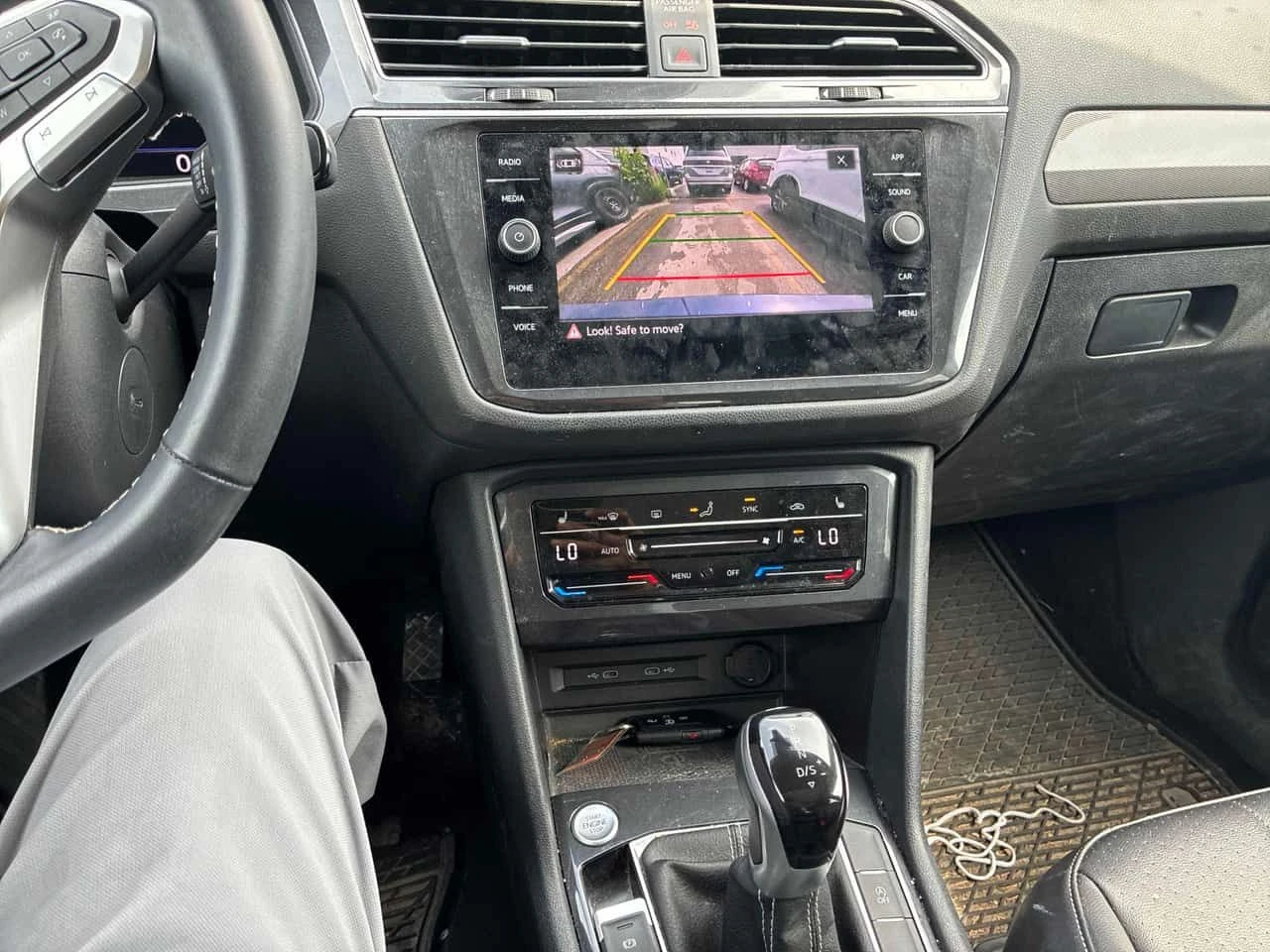 VW Tiguan * Comfortline * CARFAX * ПАНО * KEYLESS * КЛИПОВЕ, снимка 9 - Автомобили и джипове - 54974048