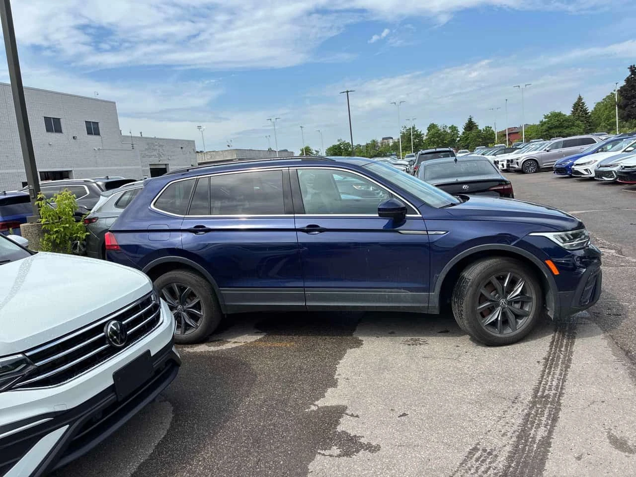 VW Tiguan * Comfortline * CARFAX * ПАНО * KEYLESS * КЛИПОВЕ, снимка 3 - Автомобили и джипове - 54974048