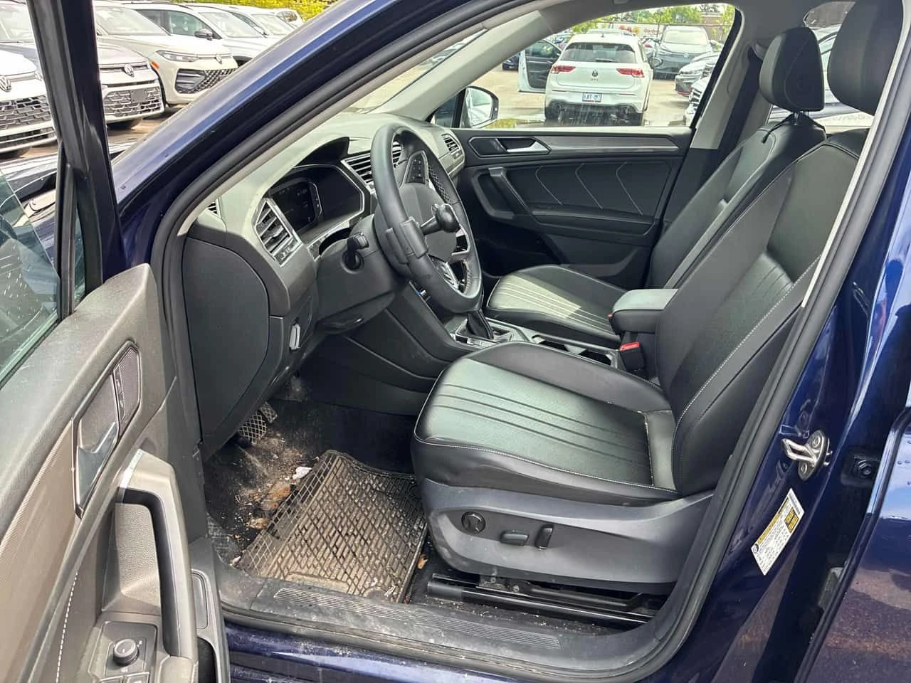 VW Tiguan * Comfortline * CARFAX * ПАНО * KEYLESS * КЛИПОВЕ, снимка 5 - Автомобили и джипове - 54974048