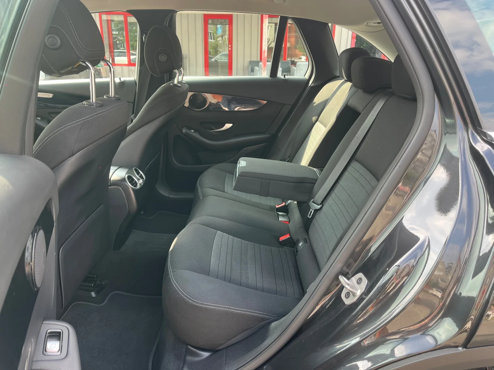 Mercedes-Benz GLC 250 2.0 BENZ, снимка 12 - Автомобили и джипове - 55174831