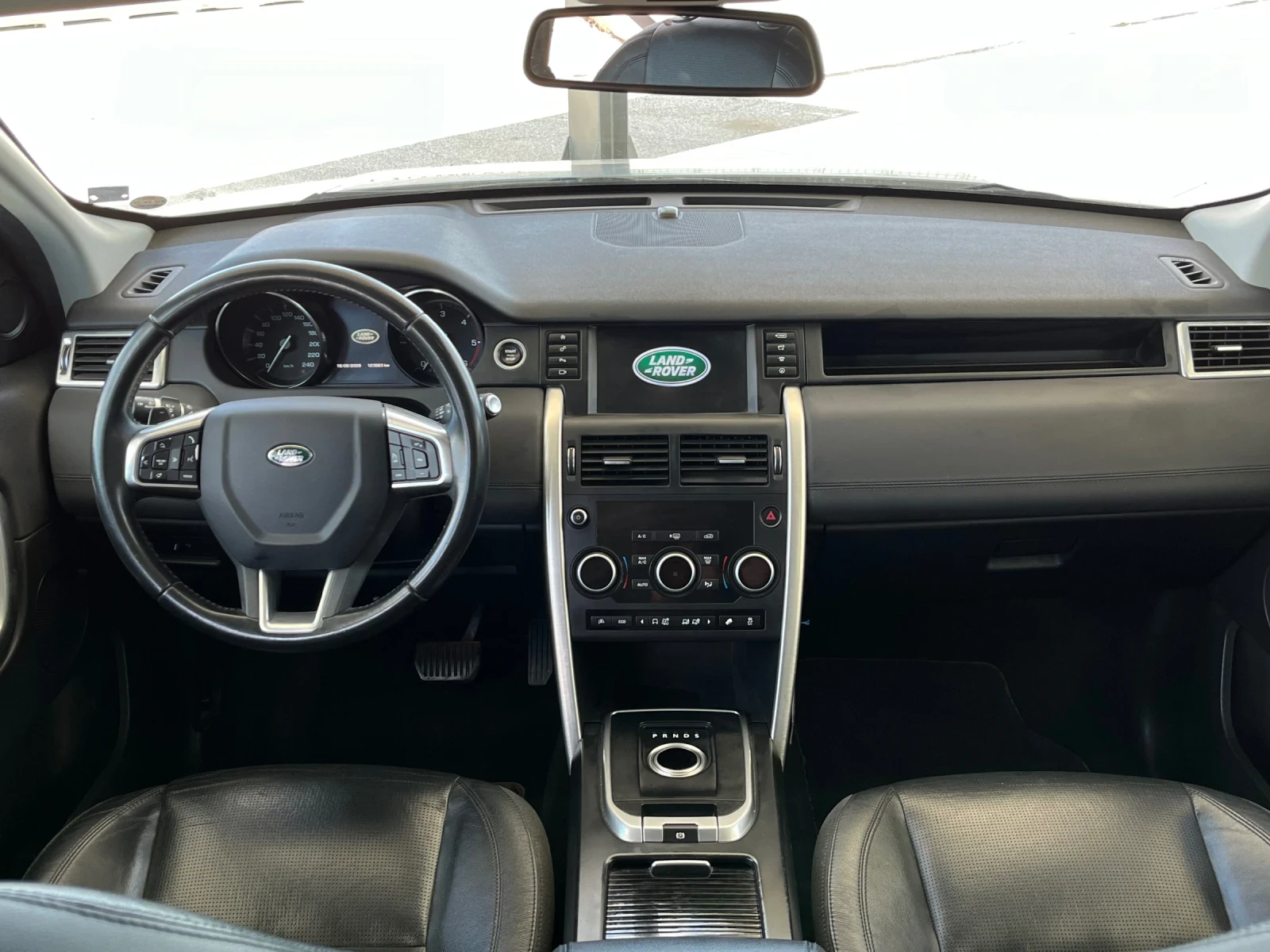 Land Rover Discovery Sport HSE LUXURY 2.0, снимка 9 - Автомобили и джипове - 55841639