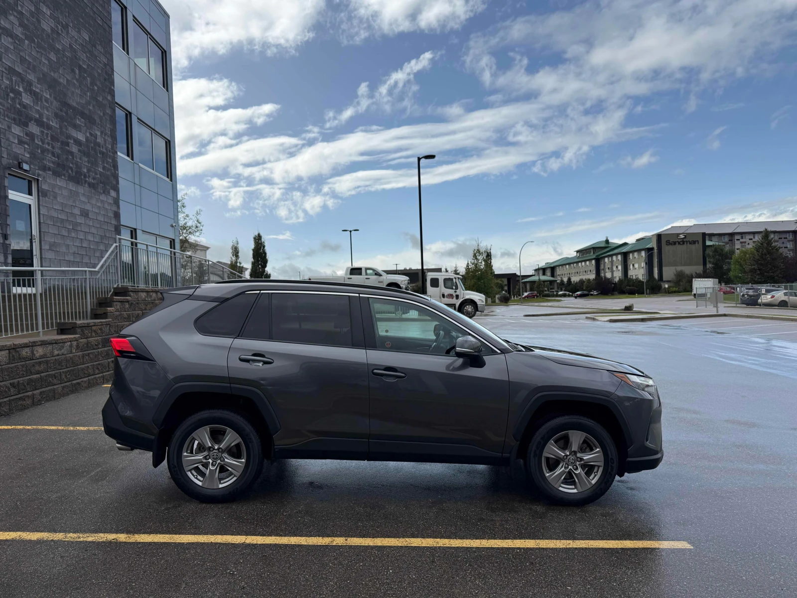 Toyota Rav4 * XLE AWD * CARFAX * БЕЗ ПЪРВОНАЧАЛНА ВНОСКА, снимка 12 - Автомобили и джипове - 56134640