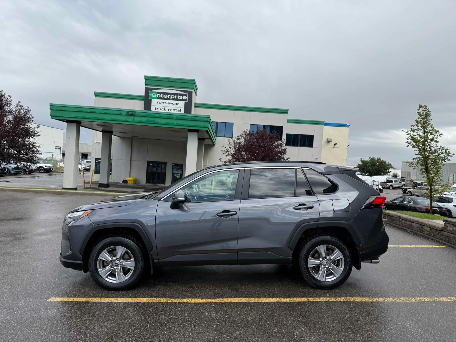Toyota Rav4 * XLE AWD * CARFAX * БЕЗ ПЪРВОНАЧАЛНА ВНОСКА, снимка 11 - Автомобили и джипове - 56134640
