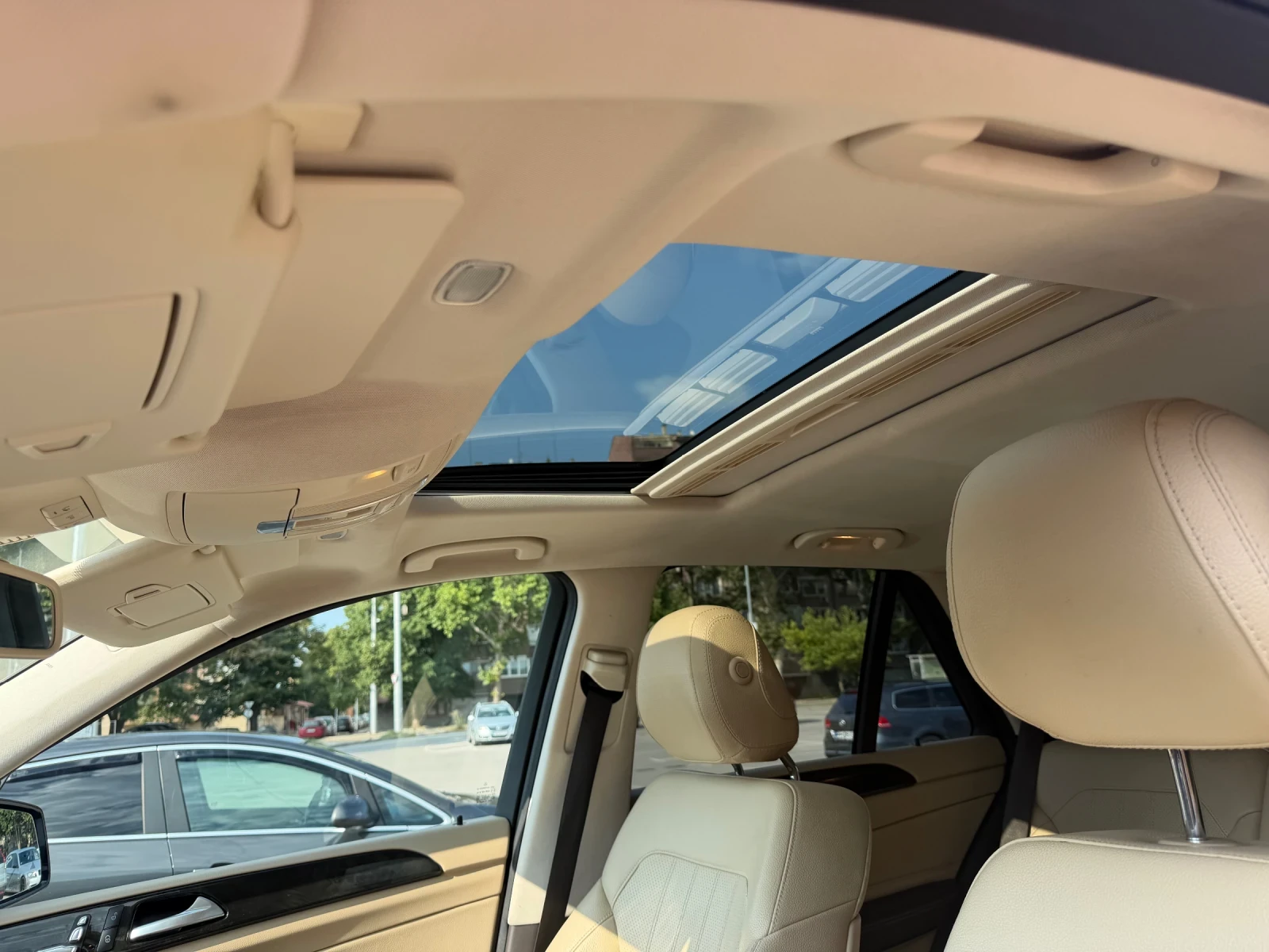 Mercedes-Benz GLE 350 GLE 350 4 MATIC БЕНЗИН 302 Hp 139000 км, снимка 8 - Автомобили и джипове - 56220644